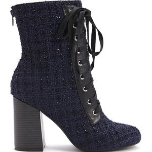 NWT -Forever 21 Blue Tweed Ankle Boots Size 5.5